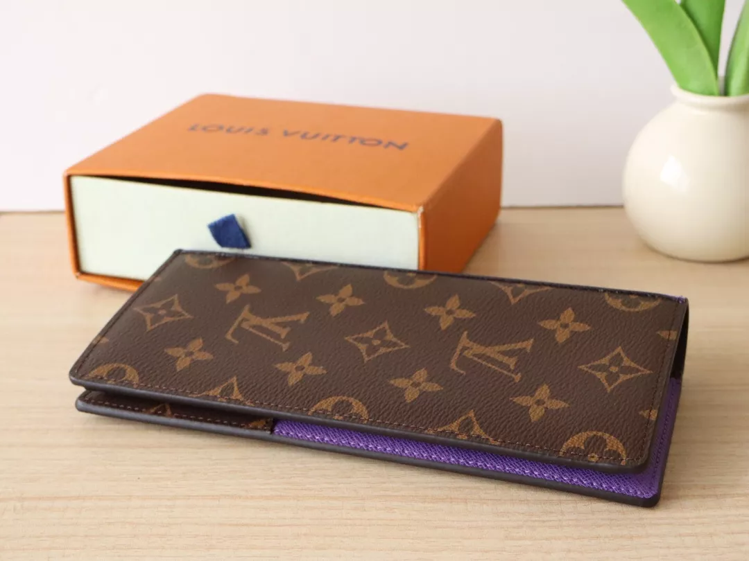 Soft 8302 Louis Vuitton AAA Quality Card Case