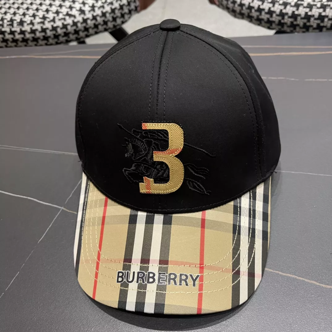 Soft 8435 Burberry Caps