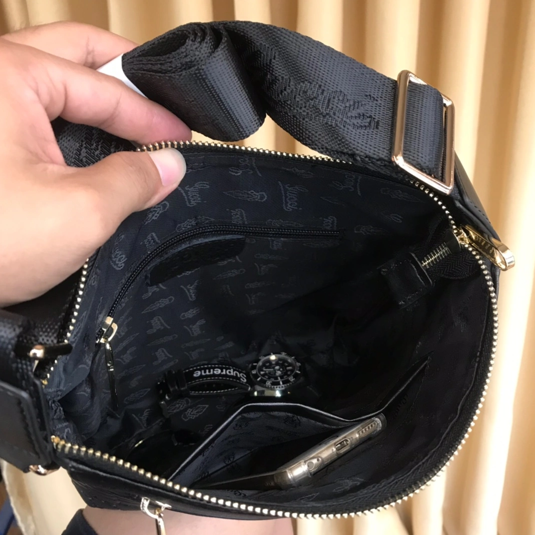 Soft 8583 Gucci AAA Man Messenger Bags