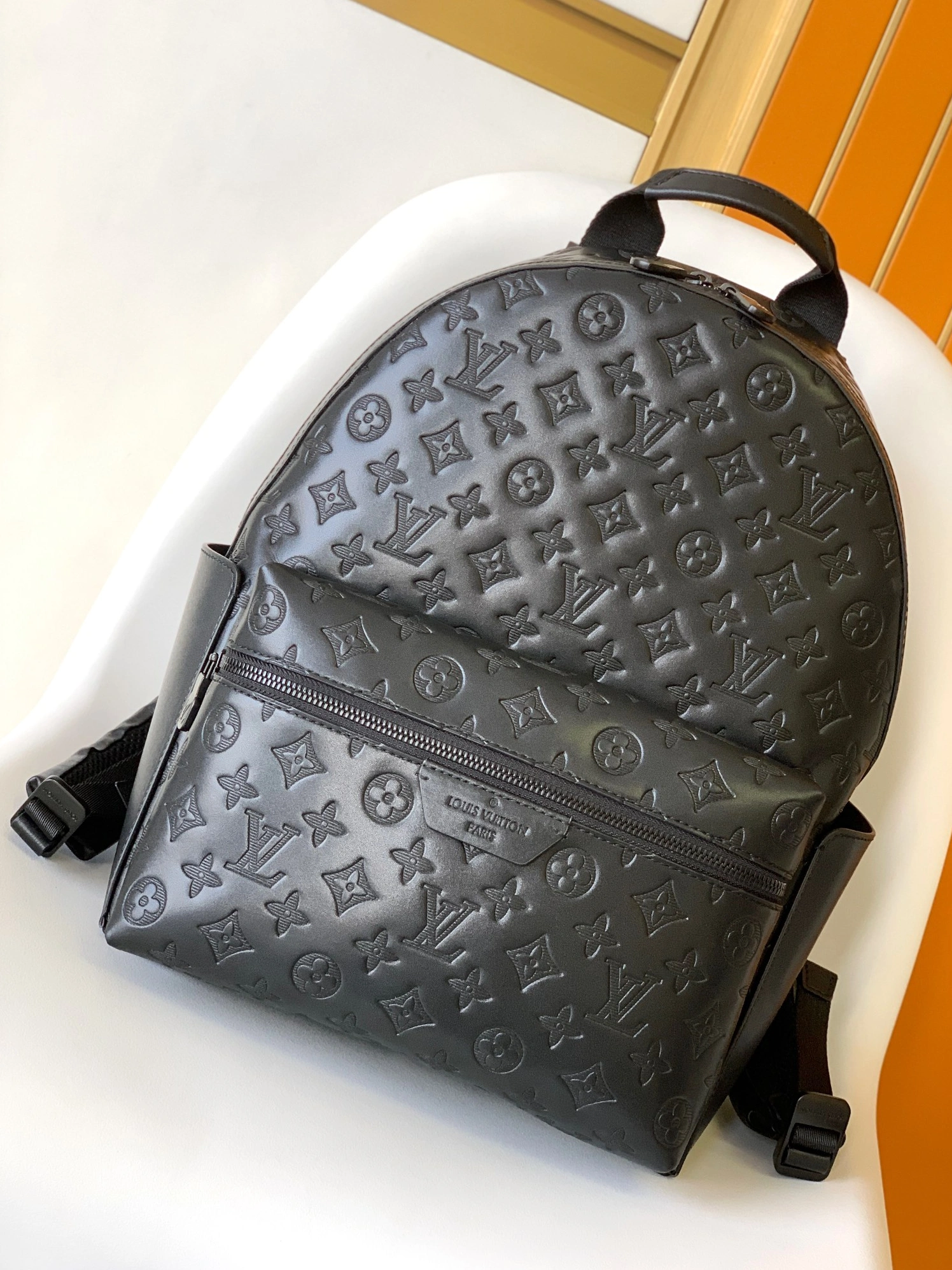 Soft 8601 Louis Vuitton LV AAA Man Backpacks