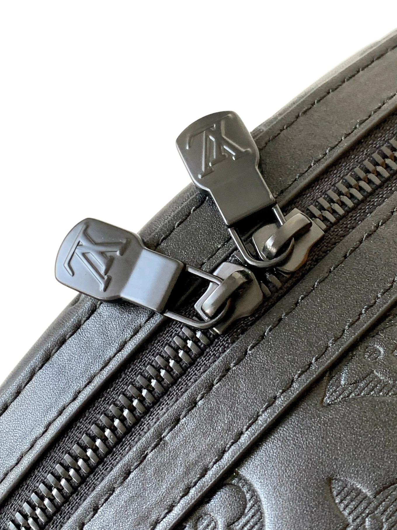 Soft 8601 Louis Vuitton LV AAA Man Backpacks