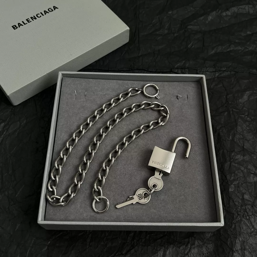 Soft 8699 Balenciaga Necklaces