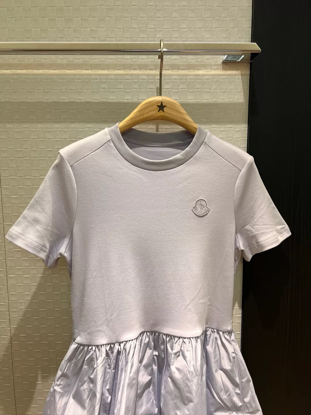 Soft 8750 Moncler Dresses Short Sleeved For Women