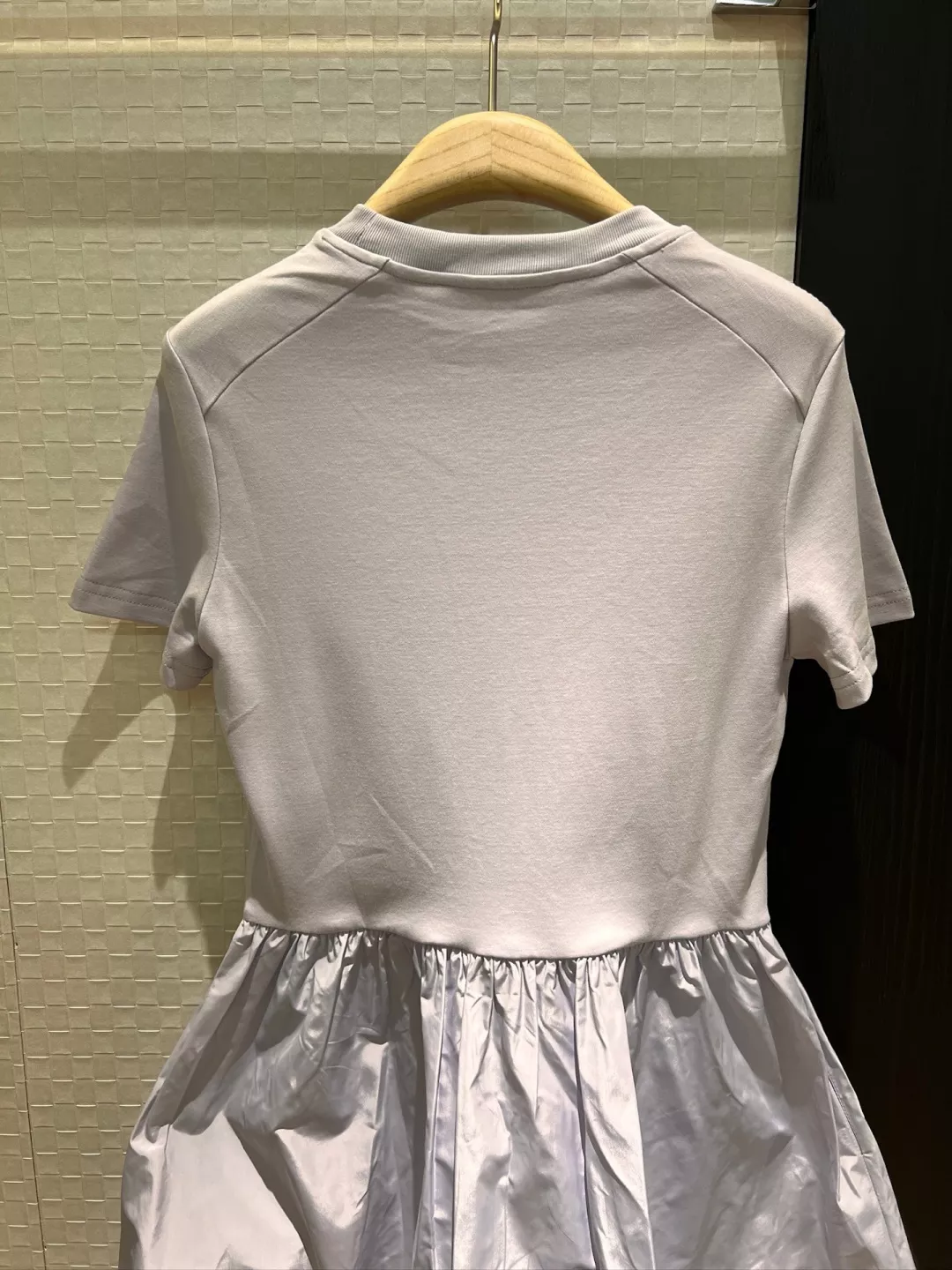 Soft 8750 Moncler Dresses Short Sleeved For Women