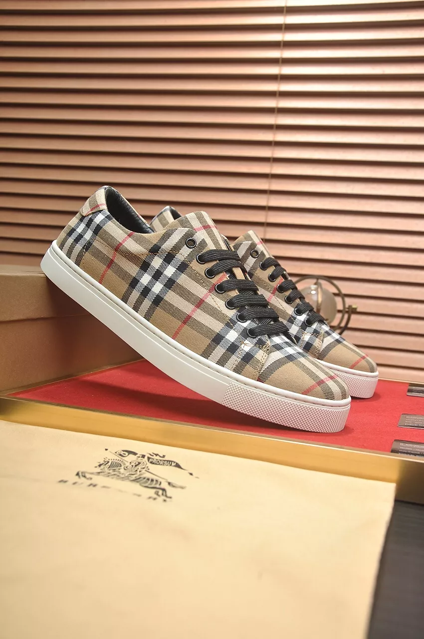 Soft 8831 Burberry Casual Shoes For Men