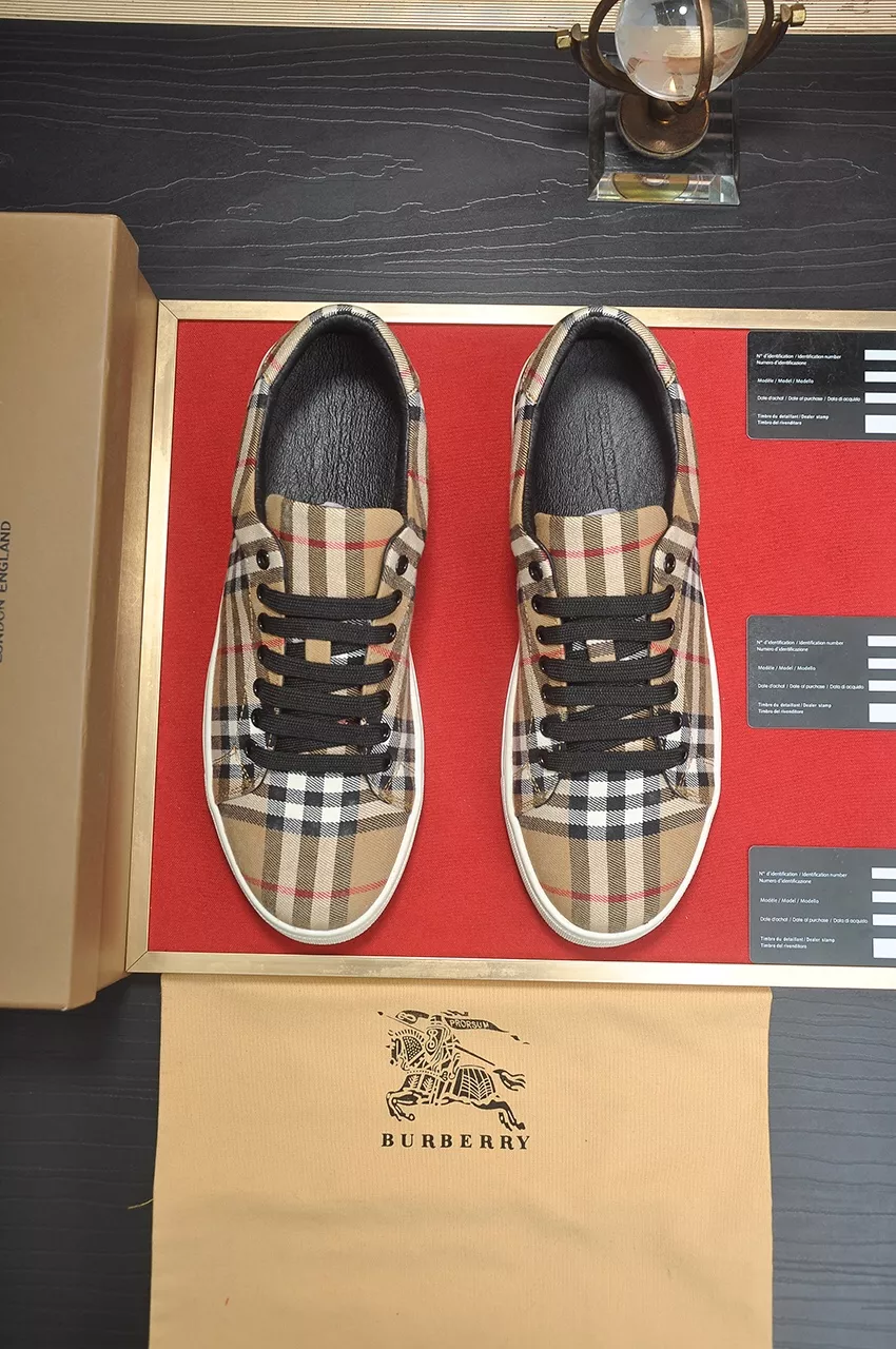 Soft 8831 Burberry Casual Shoes For Men