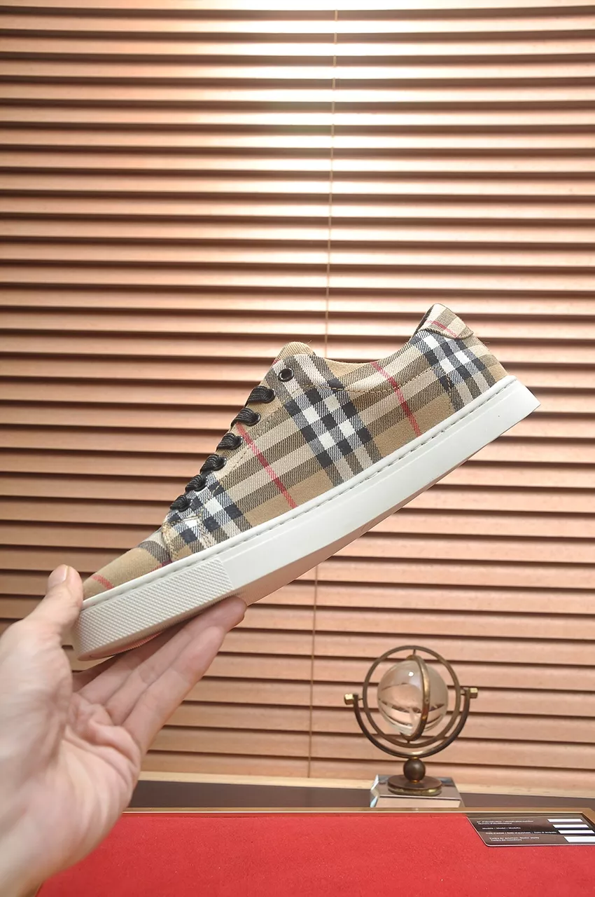 Soft 8831 Burberry Casual Shoes For Men