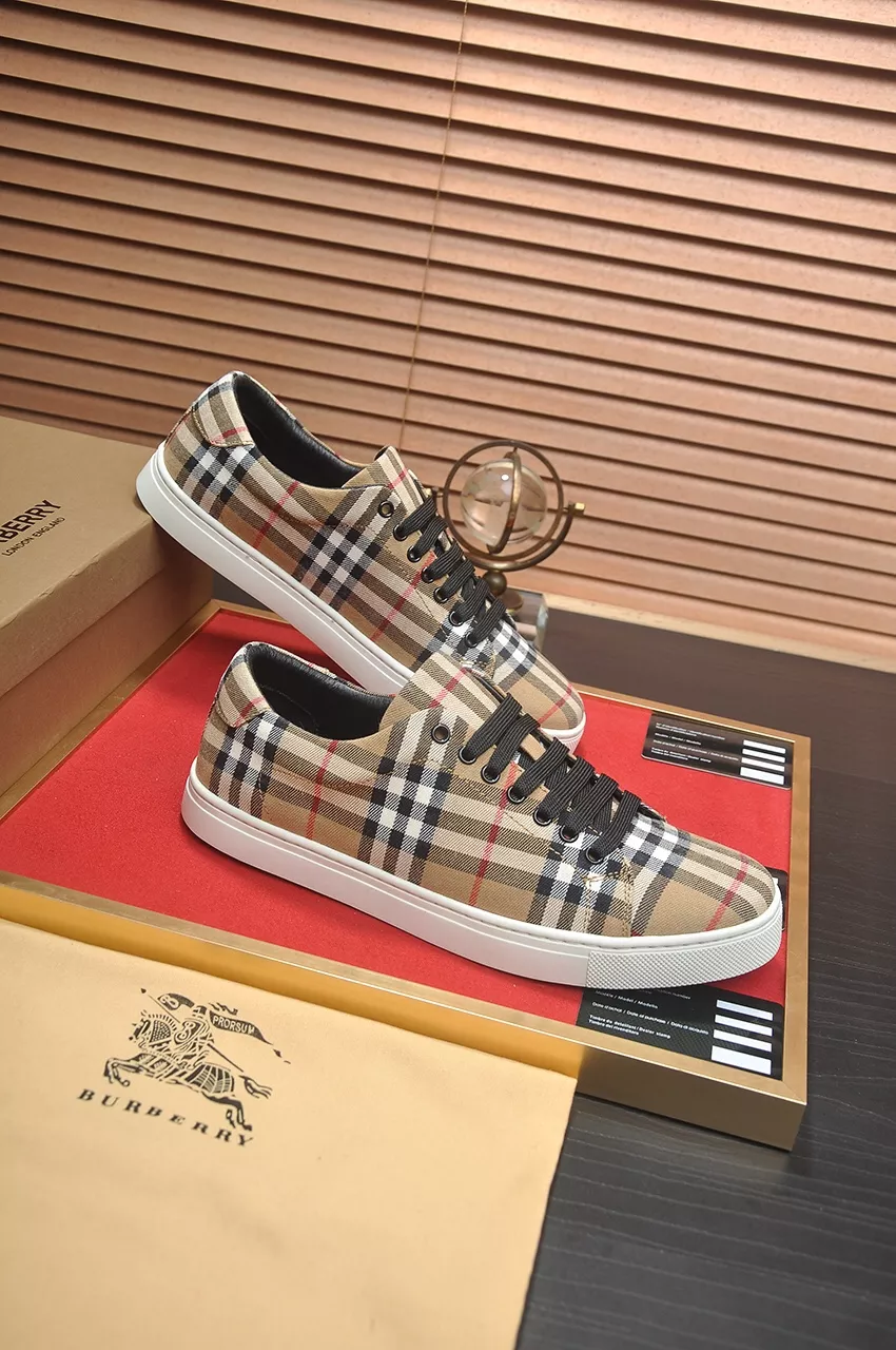 Soft 8831 Burberry Casual Shoes For Men