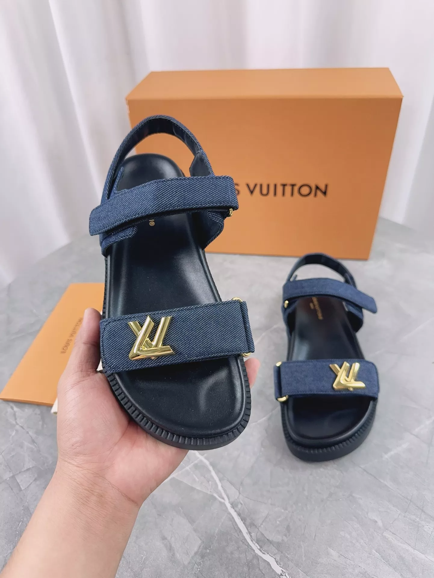 Soft 8886 Louis Vuitton Sandal For Women