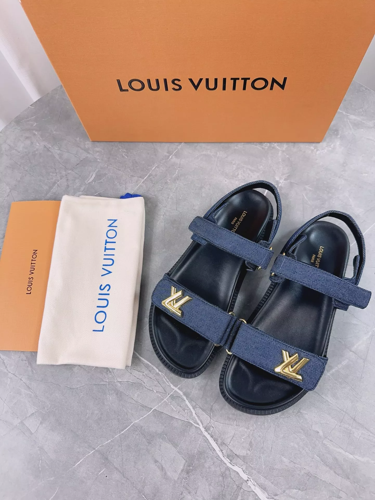 Soft 8886 Louis Vuitton Sandal For Women