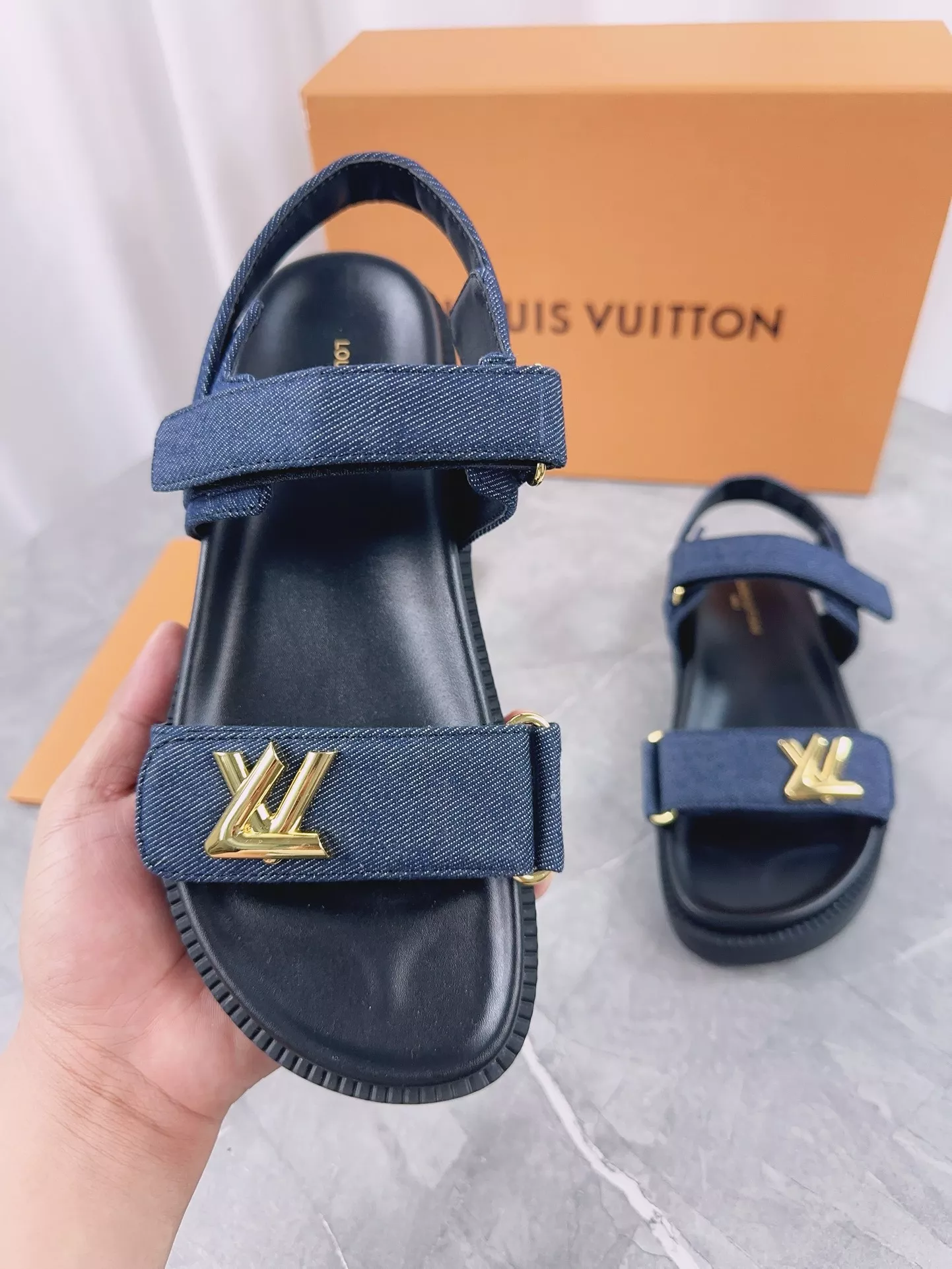 Soft 8886 Louis Vuitton Sandal For Women