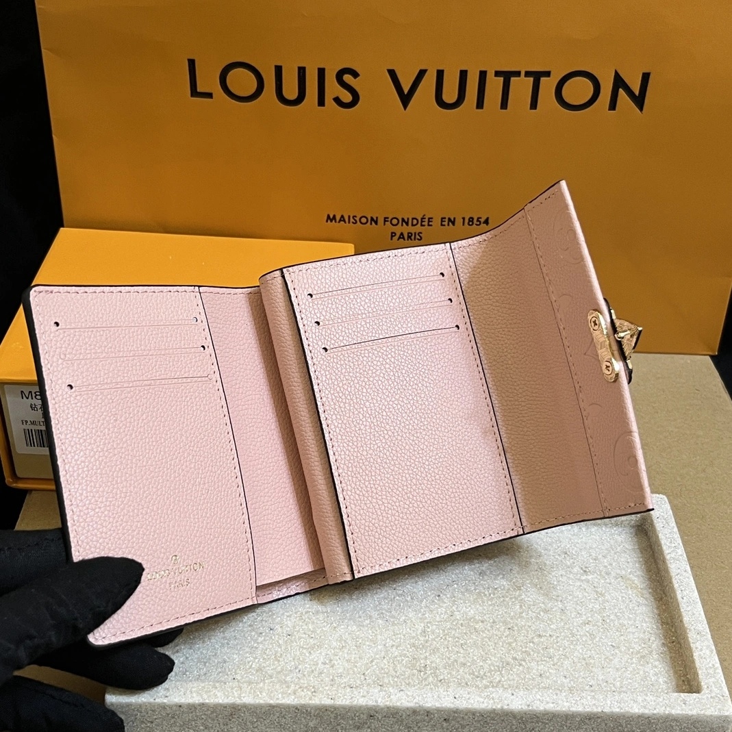 Soft 9042 Louis Vuitton LV Card Case For Women
