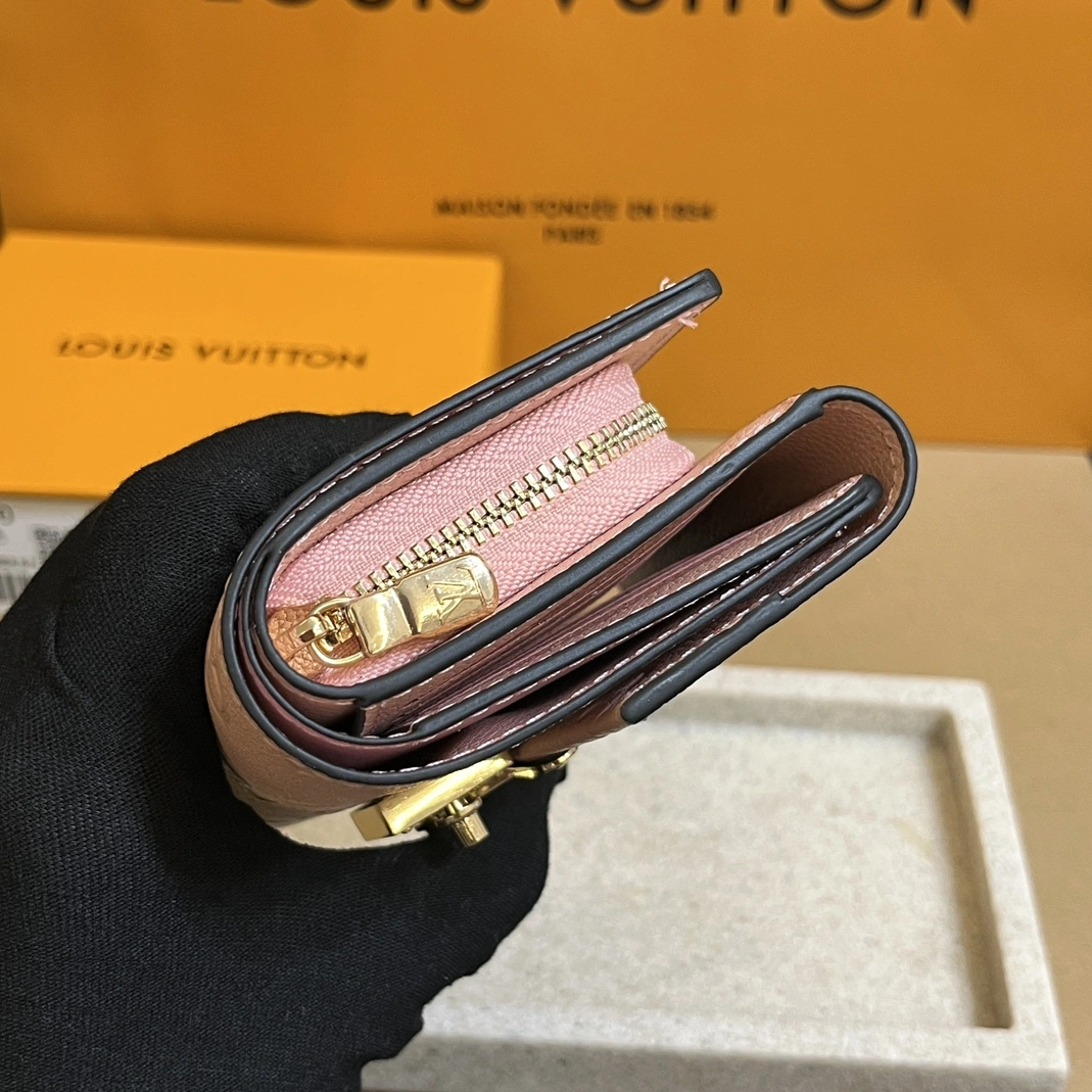 Soft 9042 Louis Vuitton LV Card Case For Women