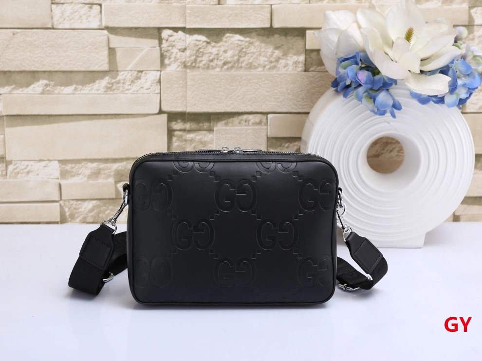 Soft 9070 Gucci Messenger Bags For Men