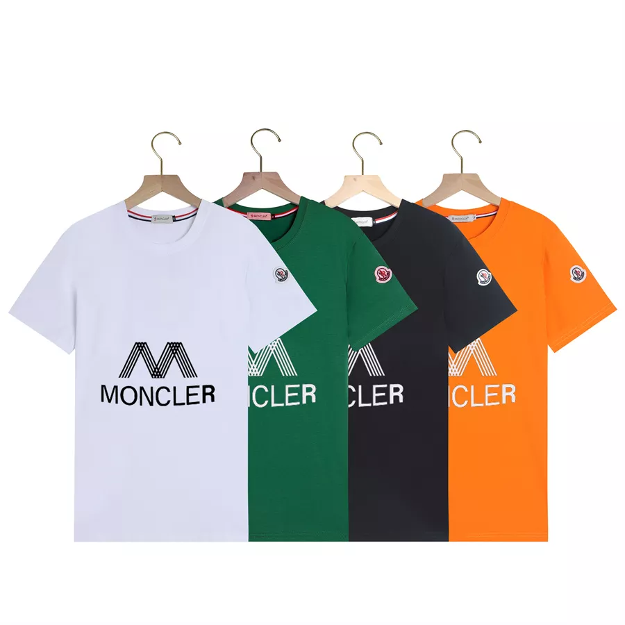 Soft 910 Moncler T-Shirts Short Sleeved For Men