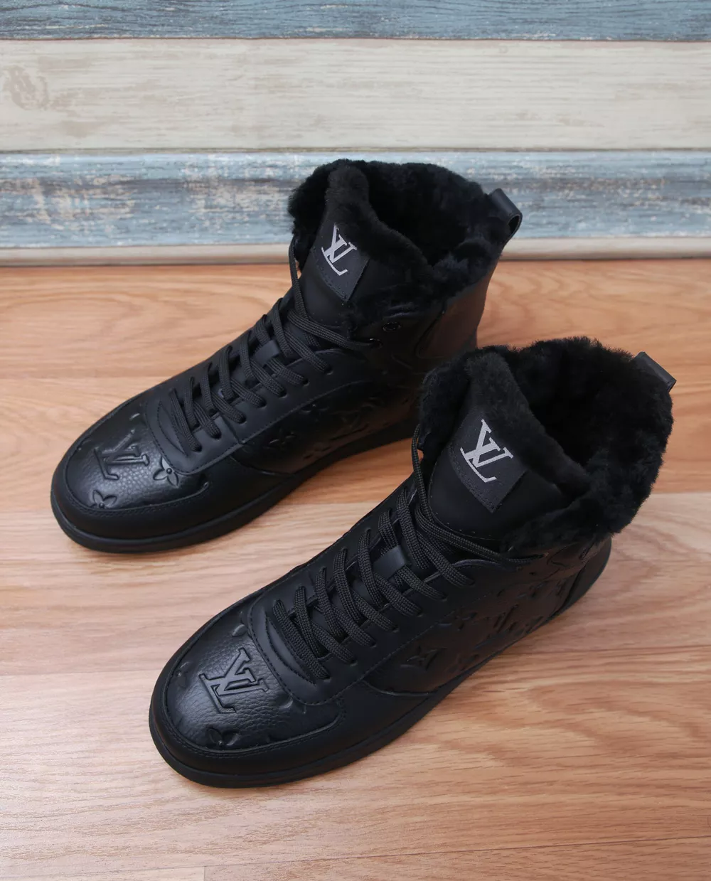 Soft 9157 Louis Vuitton High Tops Shoes For Men