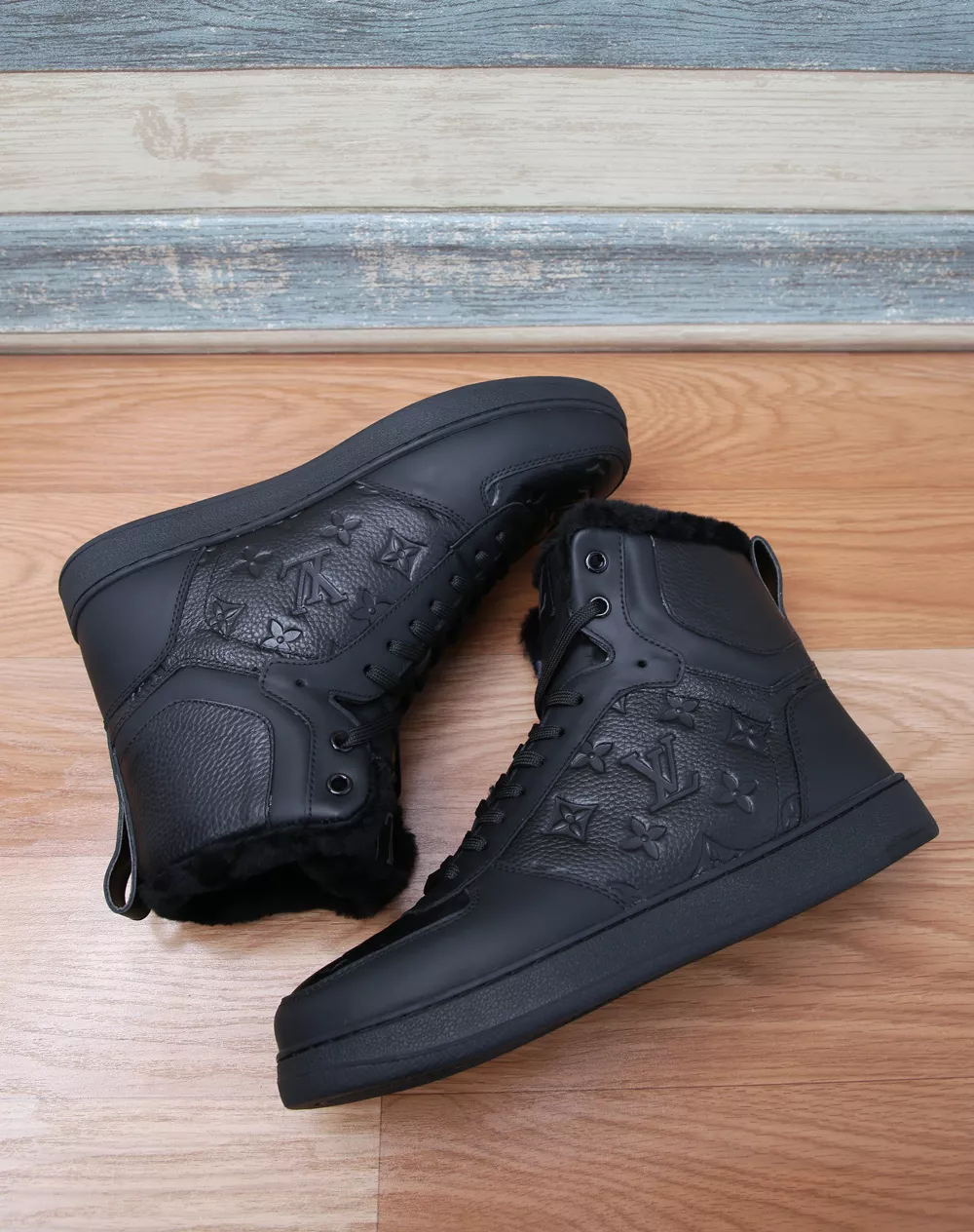 Soft 9157 Louis Vuitton High Tops Shoes For Men