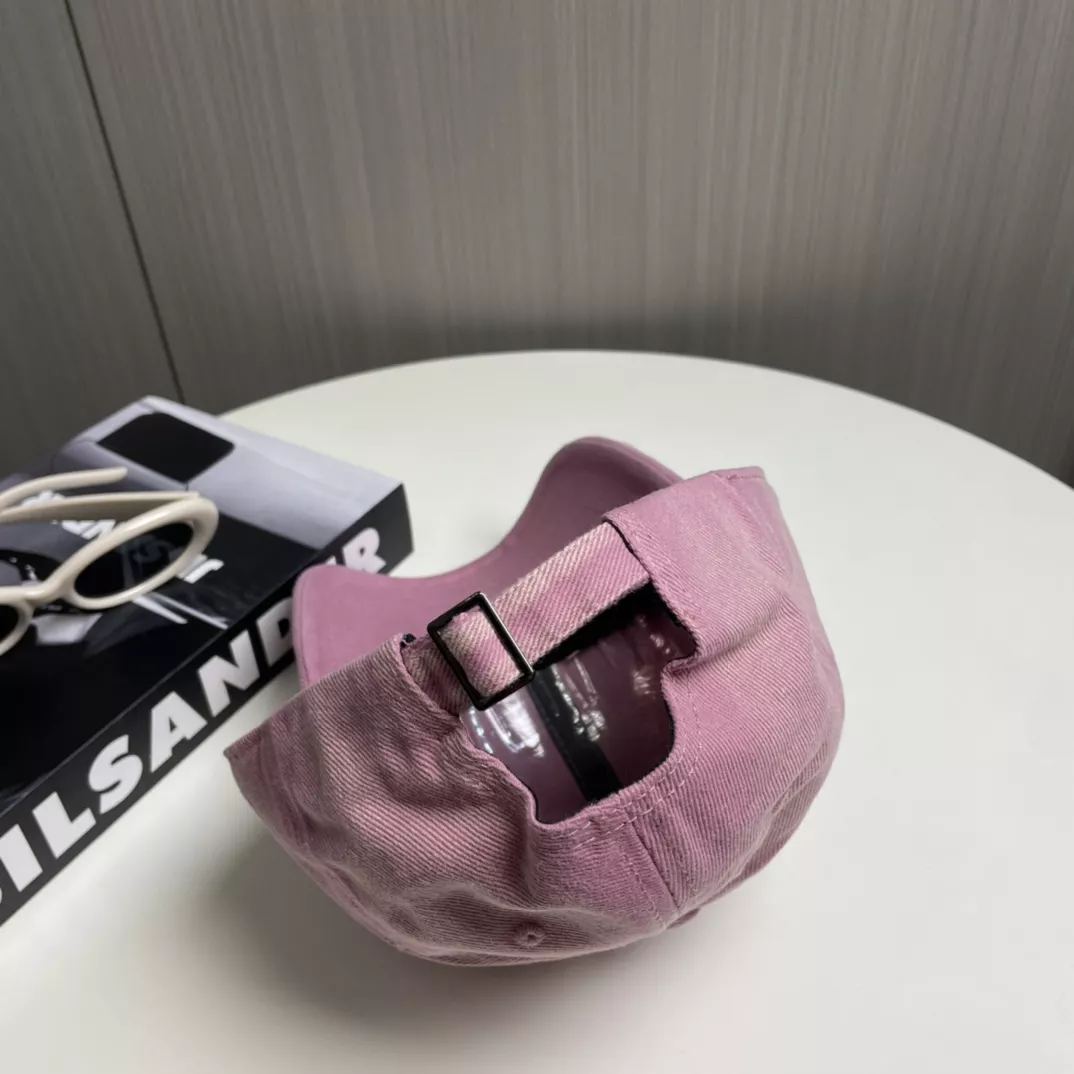 Soft 9223 MIU MIU Caps