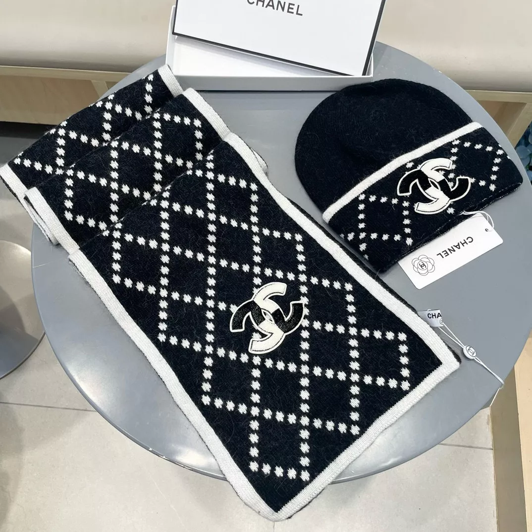Soft 9623 Chanel Hat and Scarf Set