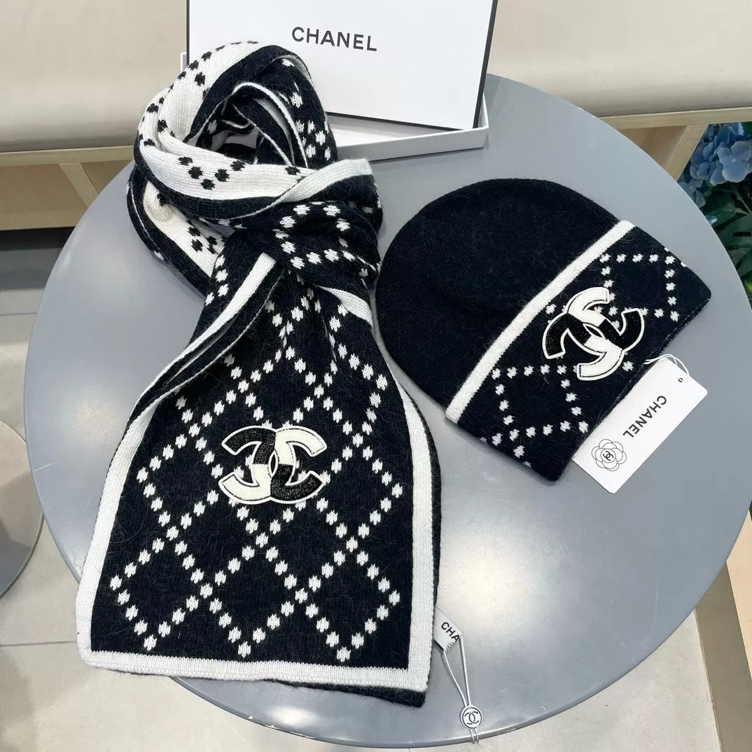 Soft 9623 Chanel Hat and Scarf Set