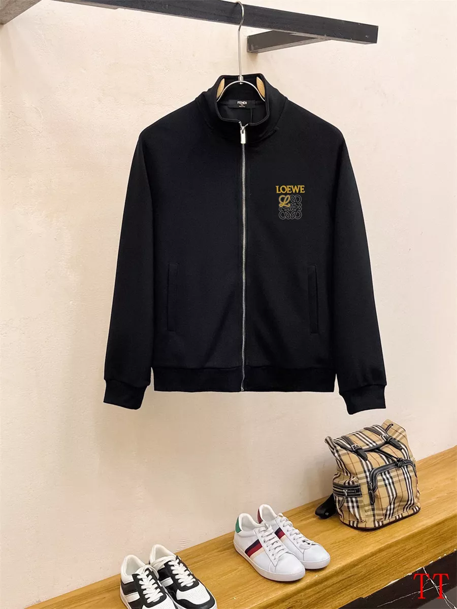 Soft 9675 LOEWE Tracksuits Long Sleeved For Men