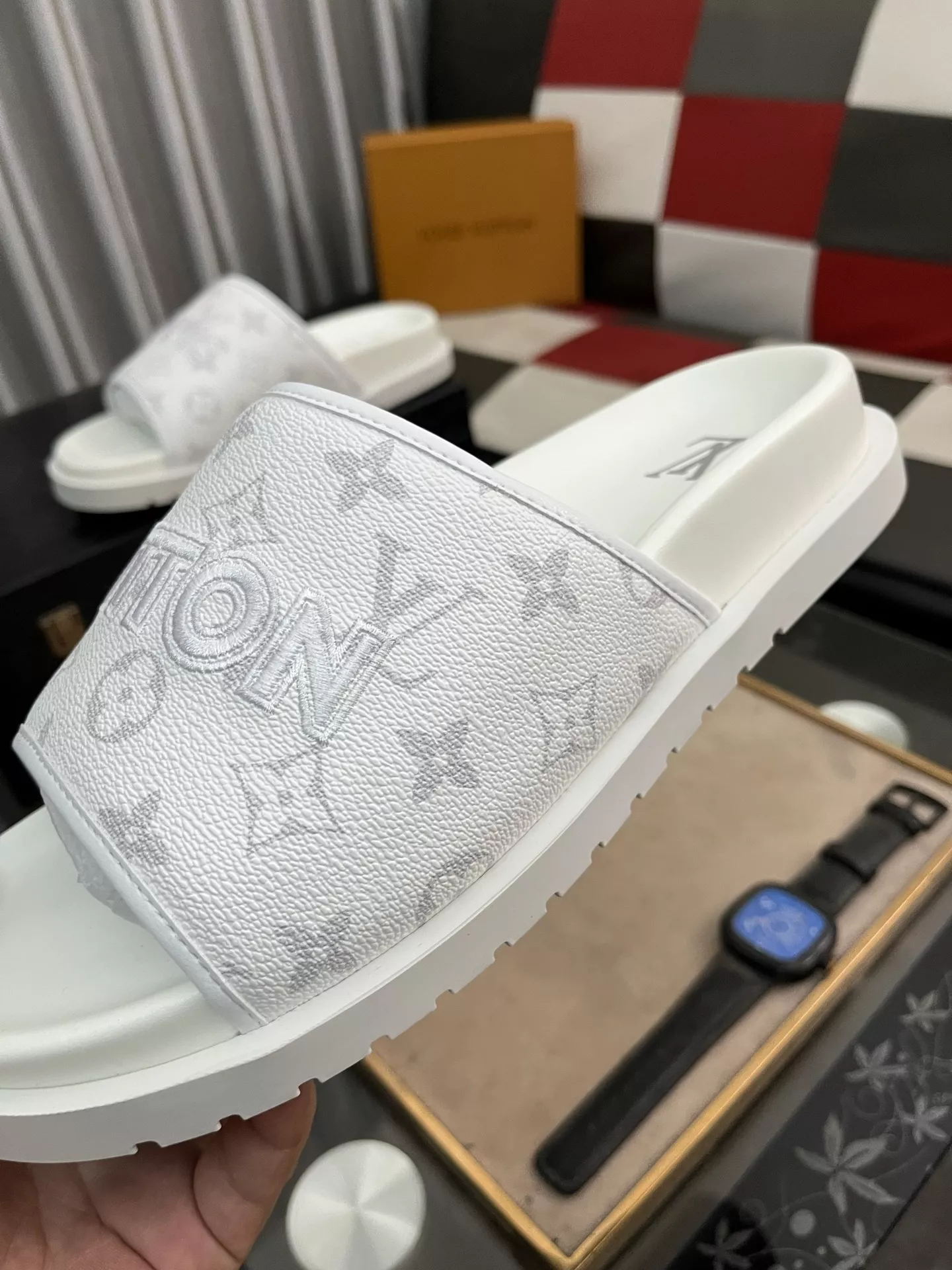 Soft 9732 Louis Vuitton Slippers For Men