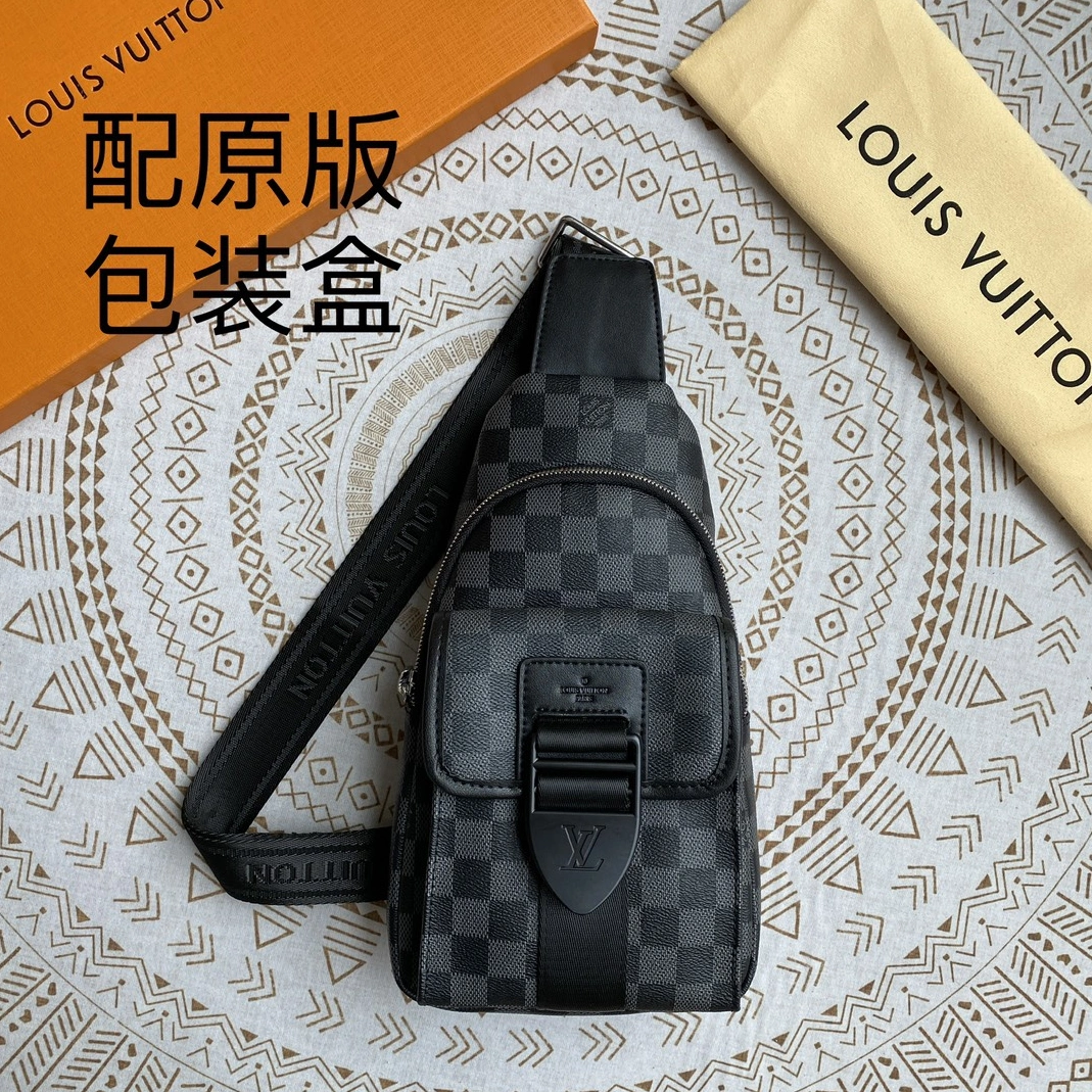 Soft 9775 Louis Vuitton AAA Man Messenger Bags