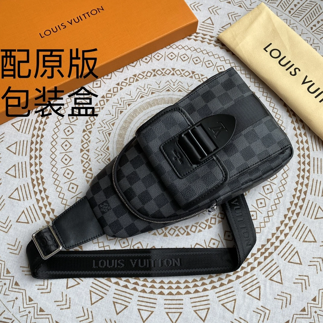 Soft 9775 Louis Vuitton AAA Man Messenger Bags