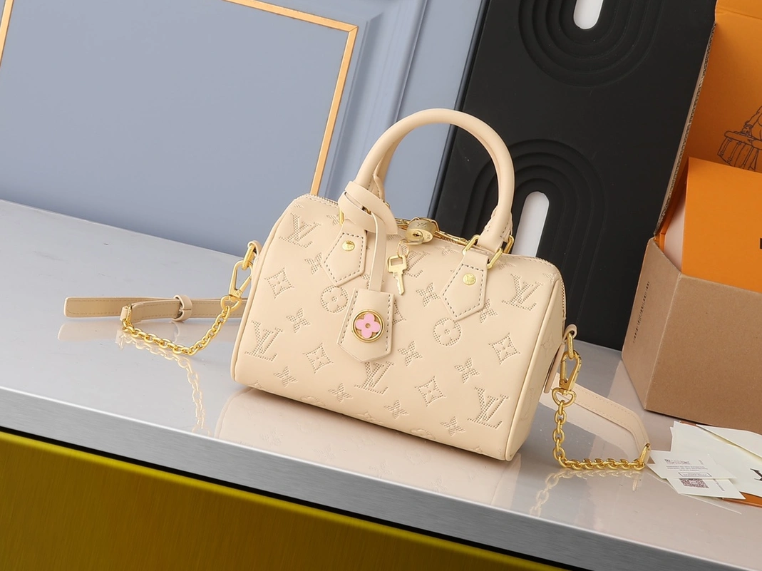 Soft 9804 Louis Vuitton AAA Quality Handbags For Women