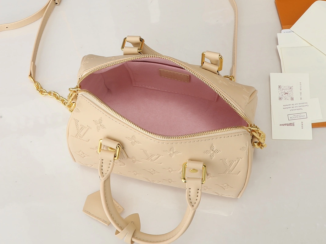 Soft 9804 Louis Vuitton AAA Quality Handbags For Women