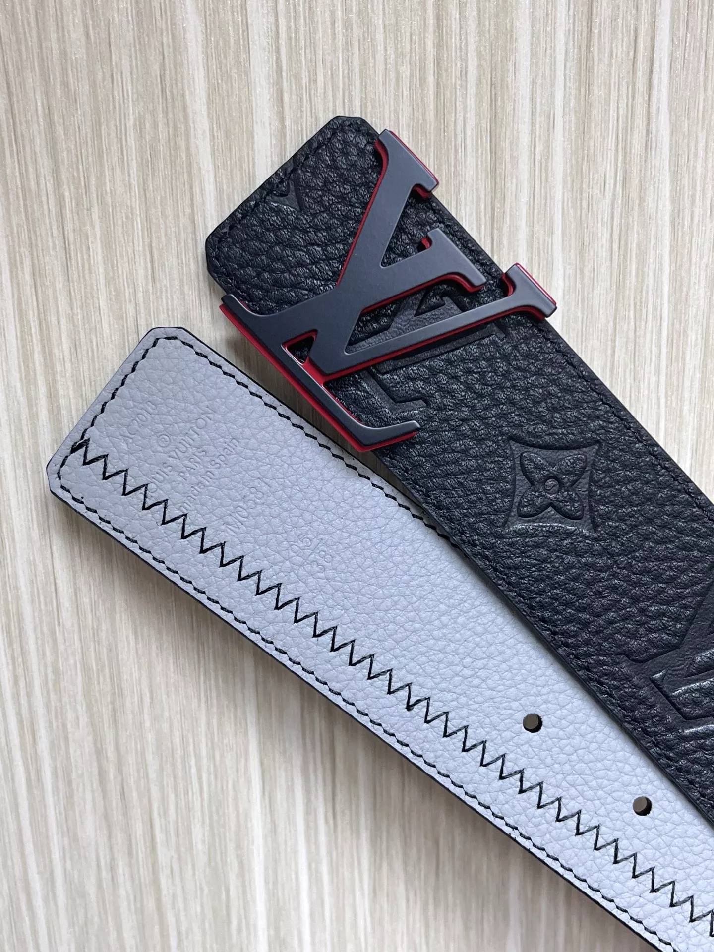 Soft 9809 Louis Vuitton AAA Quality Belts In 4.0cm For Men