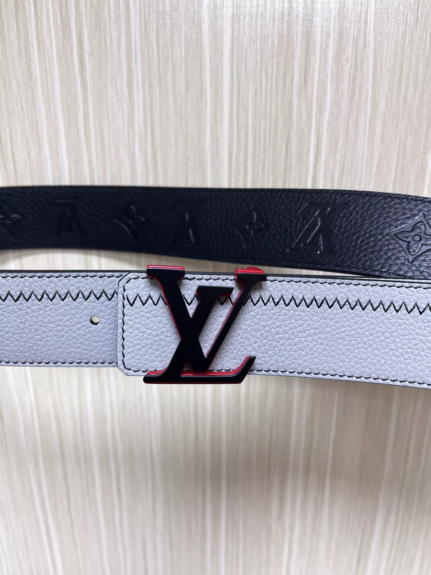 Soft 9809 Louis Vuitton AAA Quality Belts In 4.0cm For Men