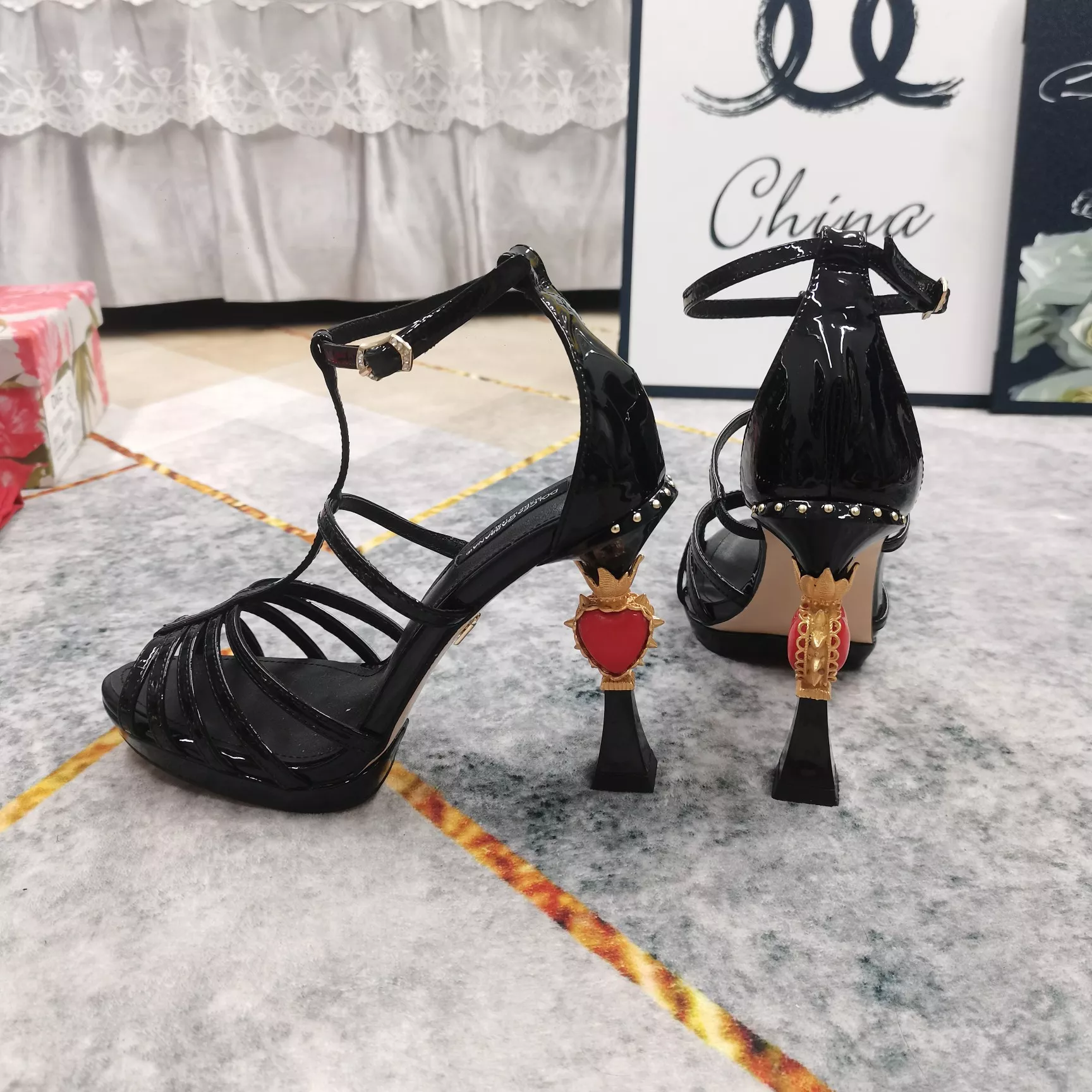 Soft 9917 Dolce & Gabbana D&G Sandal For Women