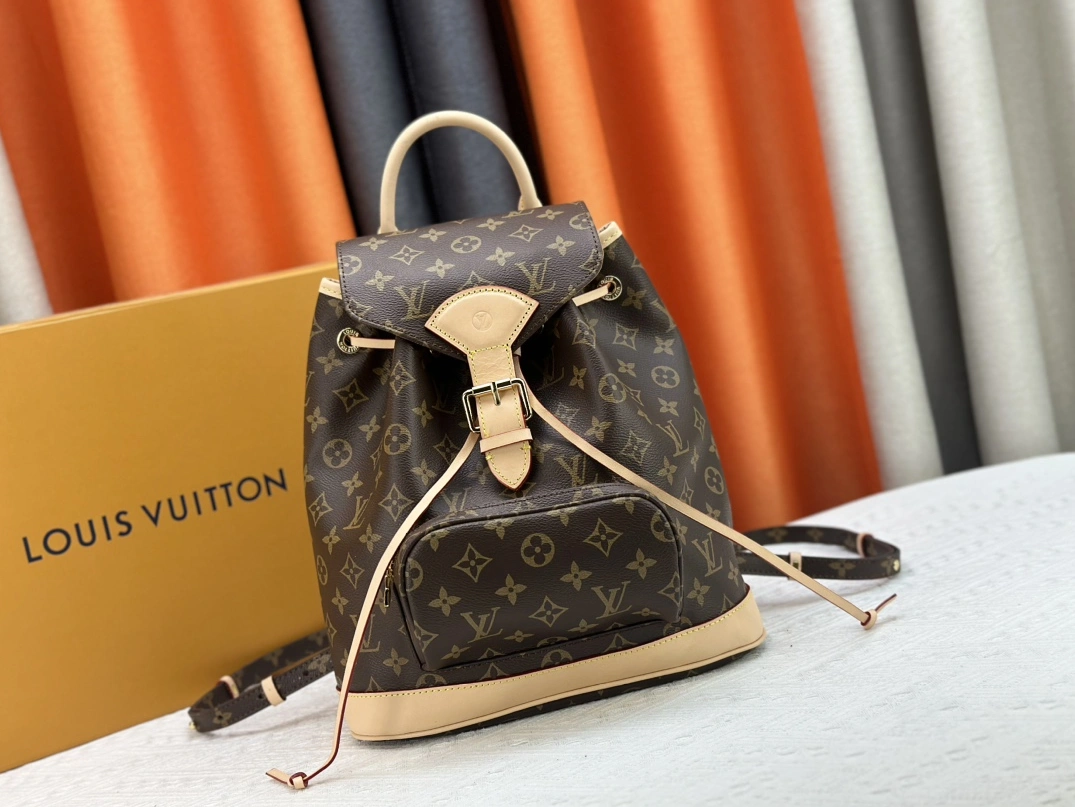 Soft 9923 Louis Vuitton AAA Quality Backpacks For Women