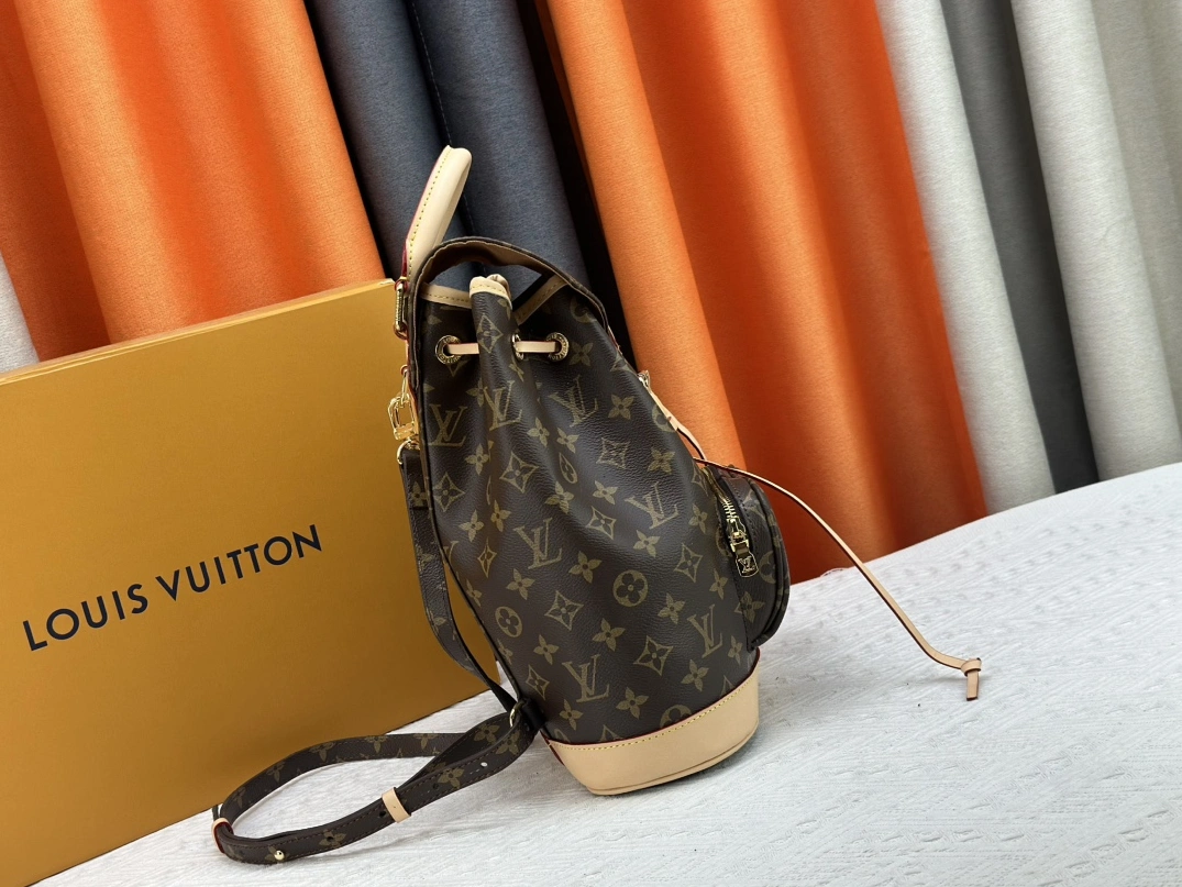 Soft 9923 Louis Vuitton AAA Quality Backpacks For Women