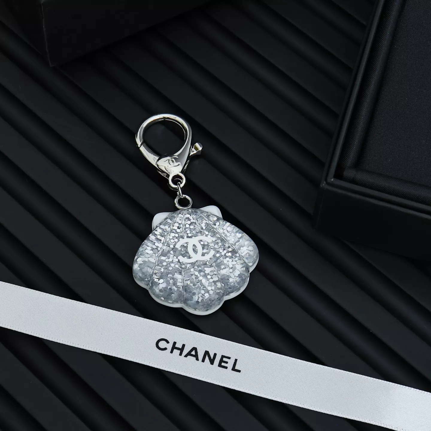 Sophisticated 1020 Chanel Key Holder And Bag Buckle