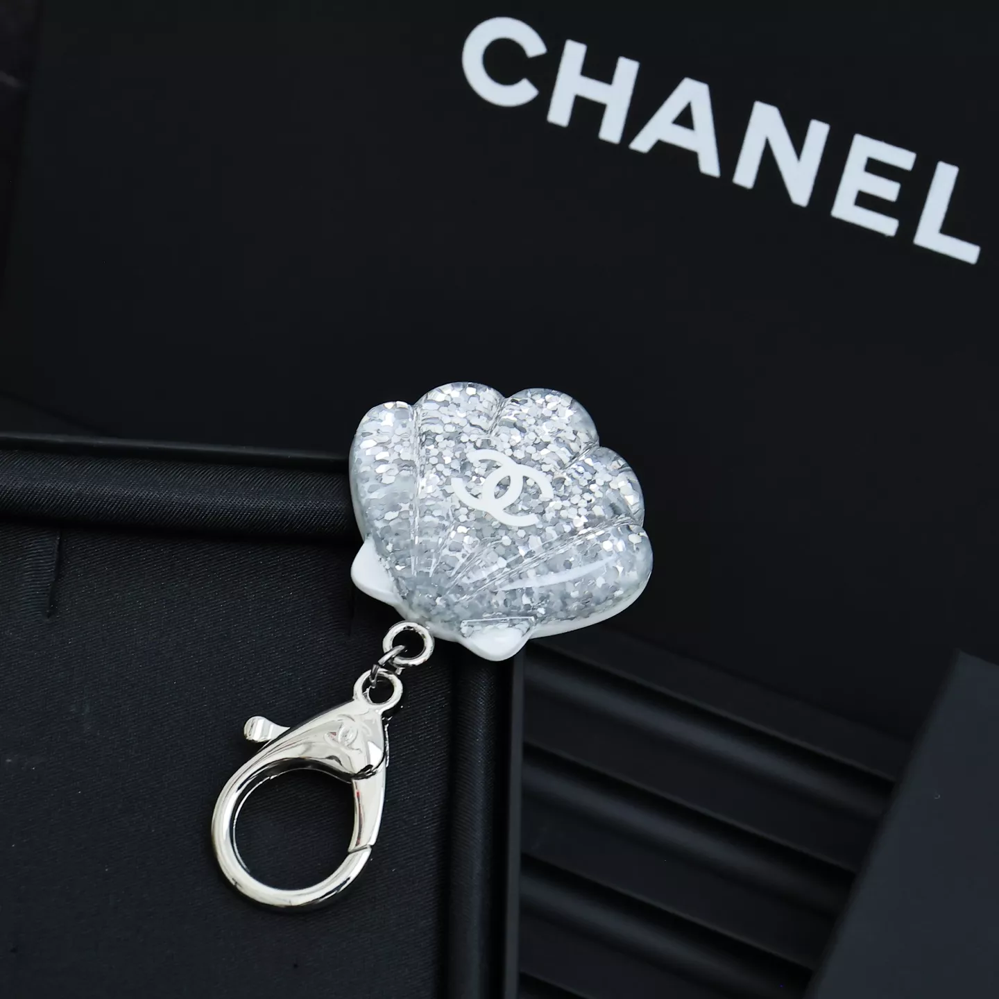 Sophisticated 1020 Chanel Key Holder And Bag Buckle