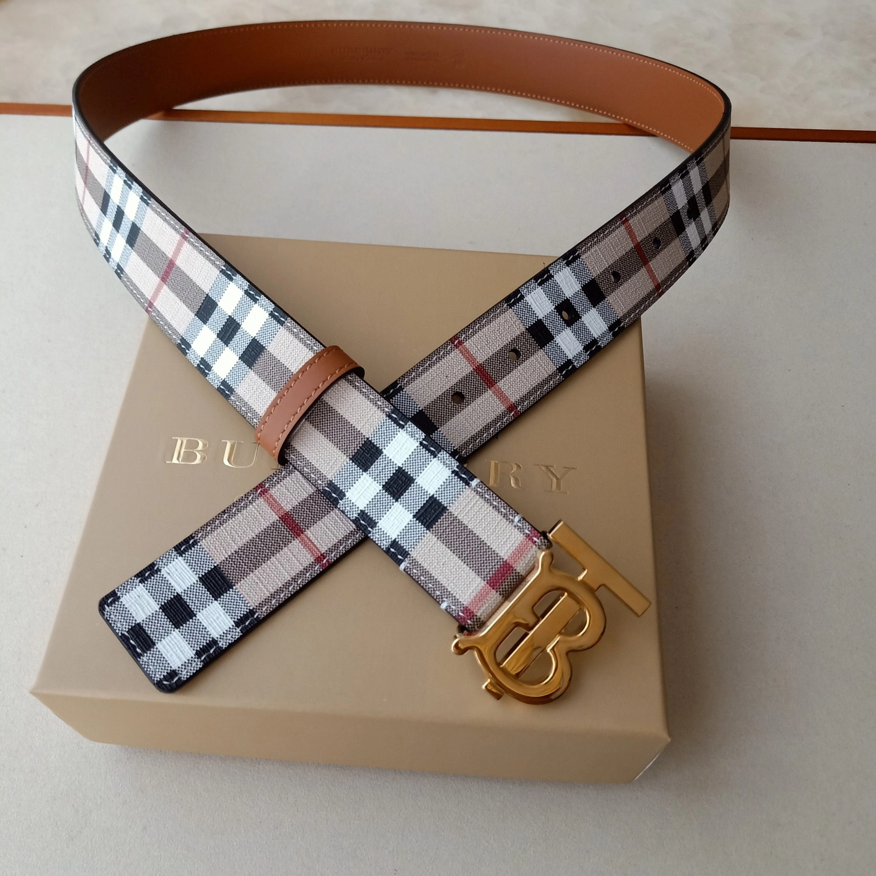 Sophisticated 1074 Burberry AAA Quality Belts For Men