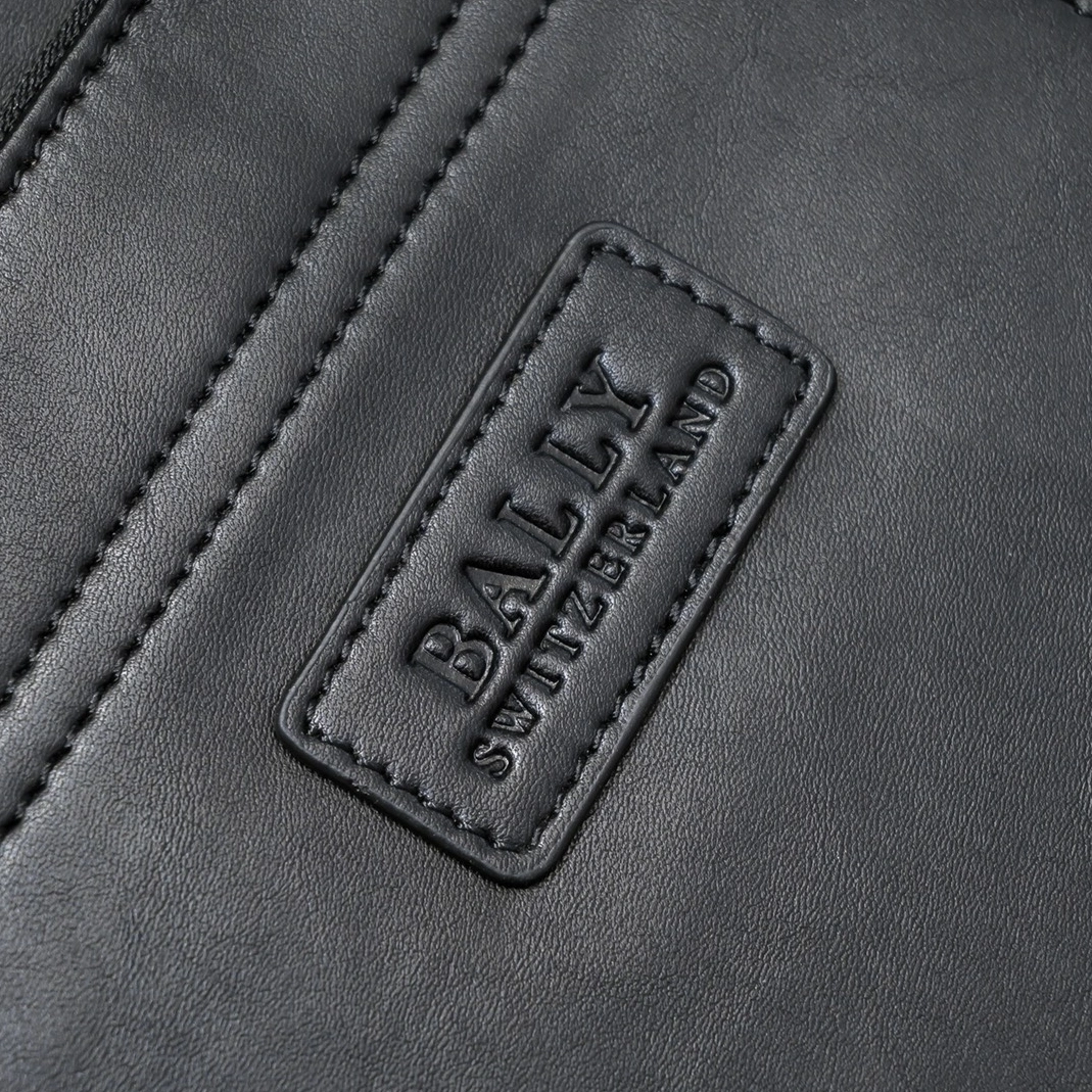 Sophisticated 1324 Bally AAA Man Messenger Bags