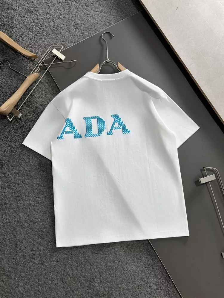 Sophisticated 1365 Prada T-Shirts Short Sleeved For Unisex