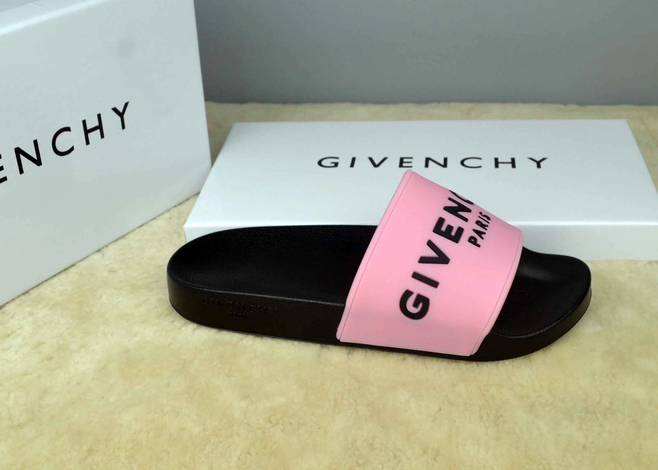 Sophisticated 139 Givenchy Slippers For Men