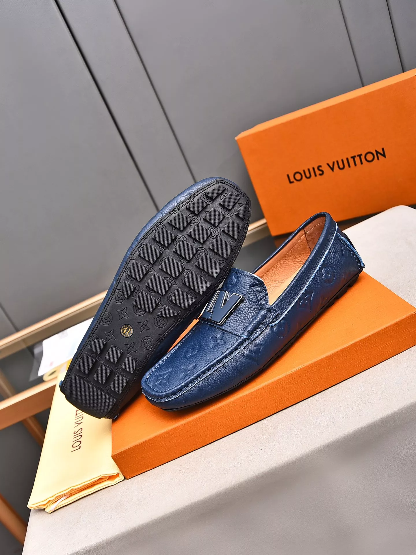 Sophisticated 1499 Louis Vuitton LV Oxfords Shoes For Men