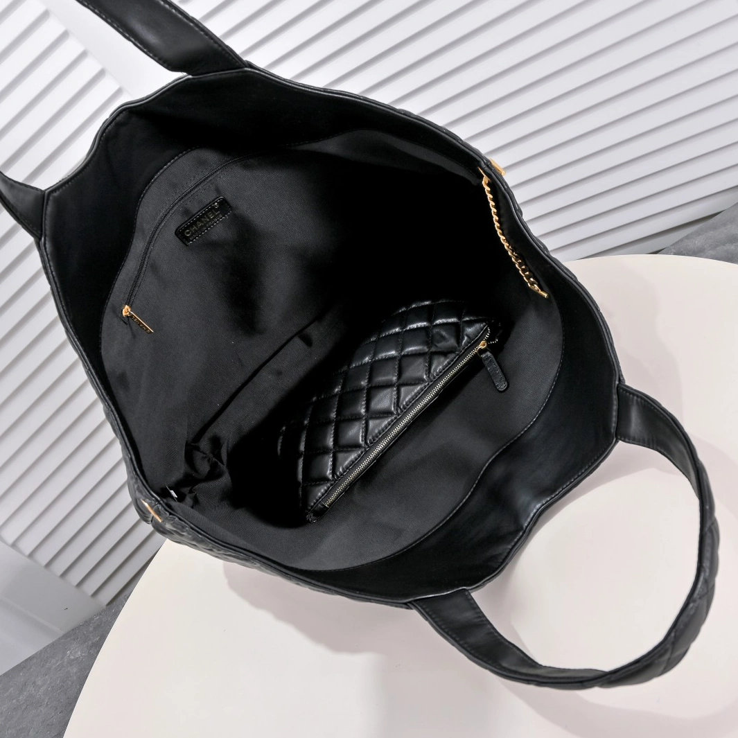 Sophisticated 1511 Chanel AAA Quality Handbags For Women