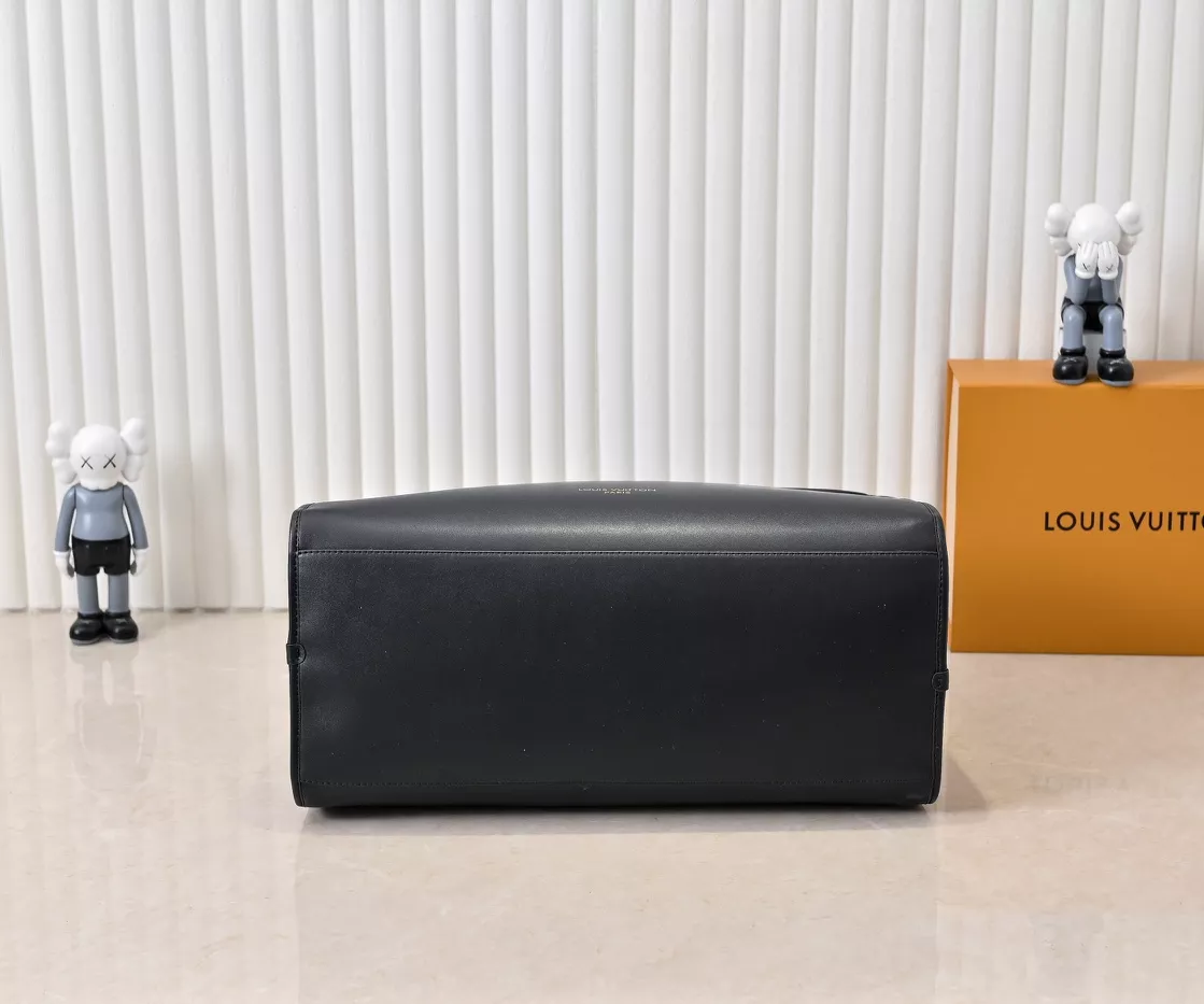 Sophisticated 1544 Louis Vuitton AAA Quality Handbags For Women
