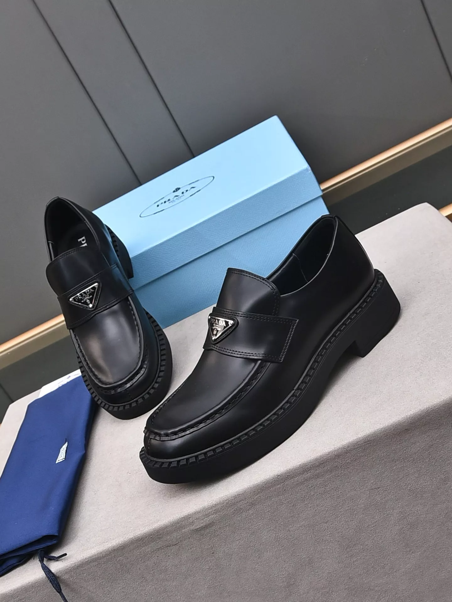 Sophisticated 1854 Prada Leather Shoes For Men