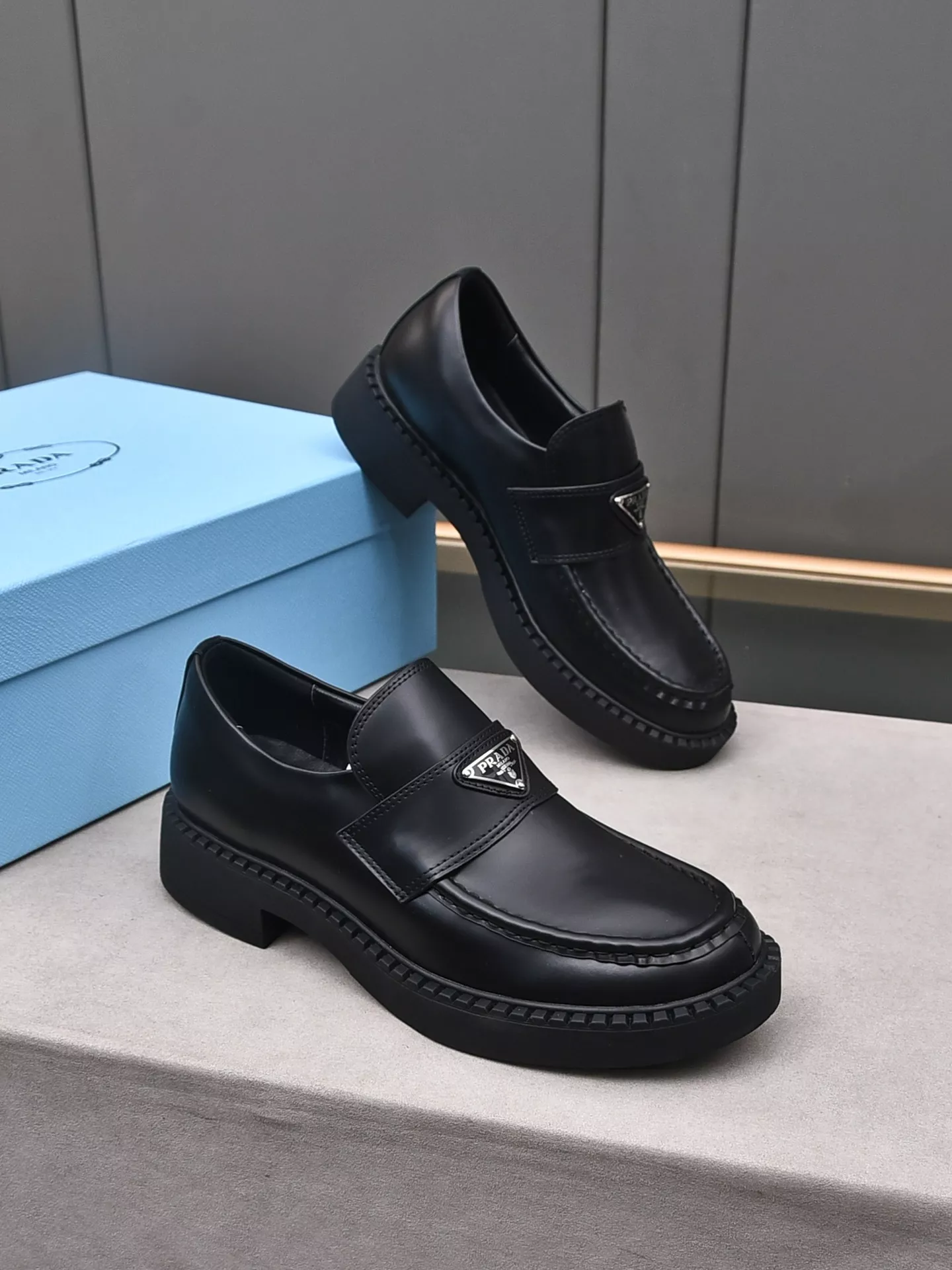 Sophisticated 1854 Prada Leather Shoes For Men