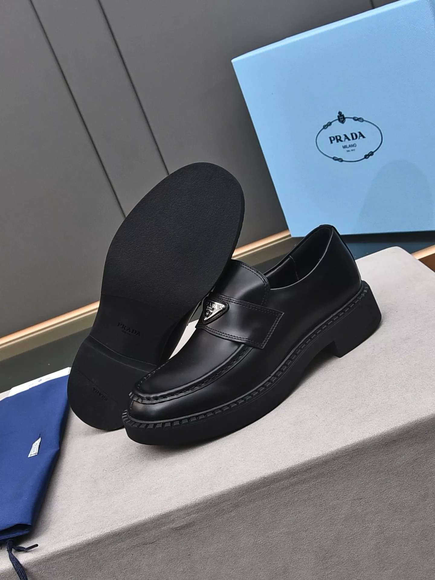 Sophisticated 1854 Prada Leather Shoes For Men