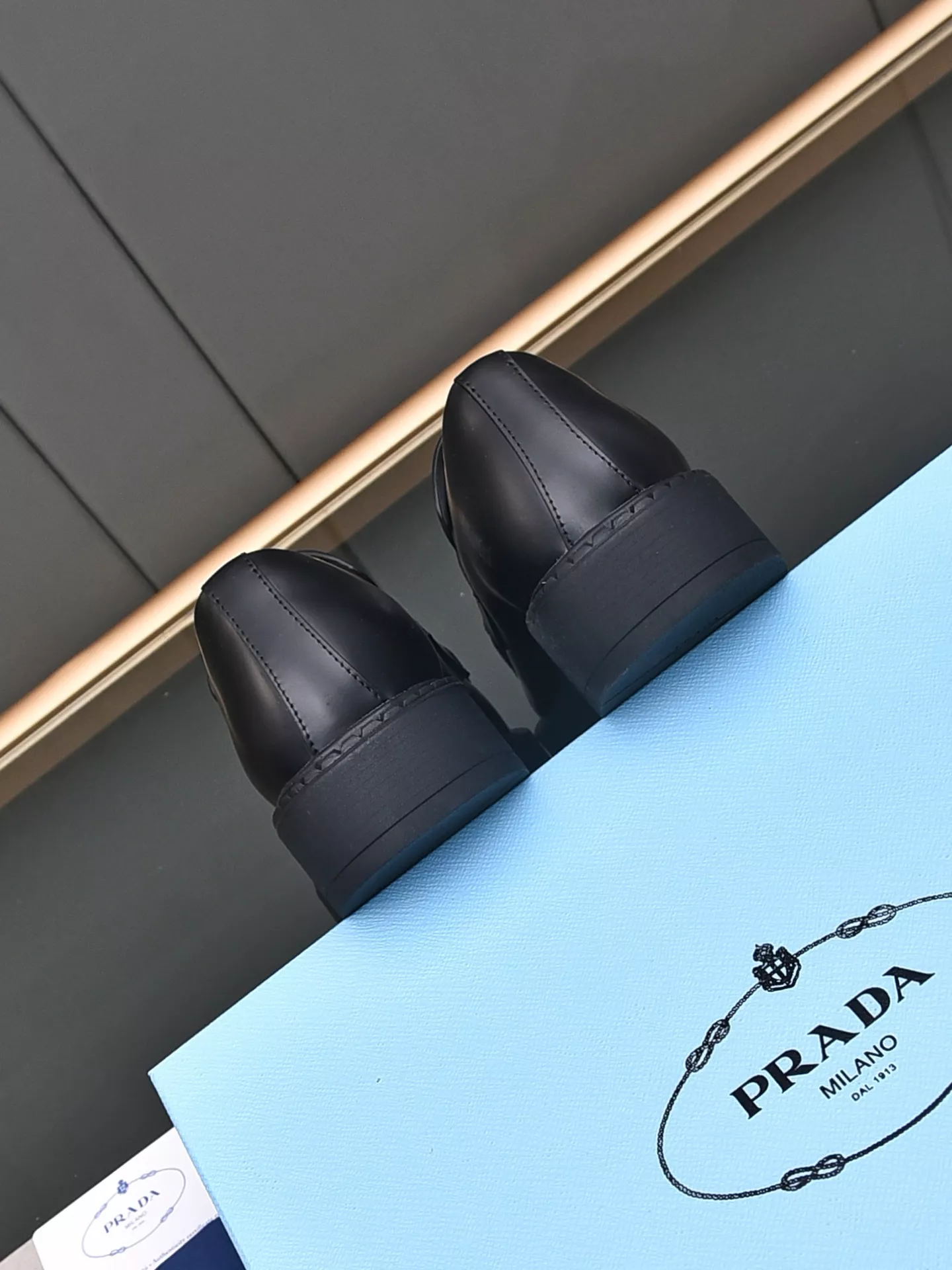 Sophisticated 1854 Prada Leather Shoes For Men