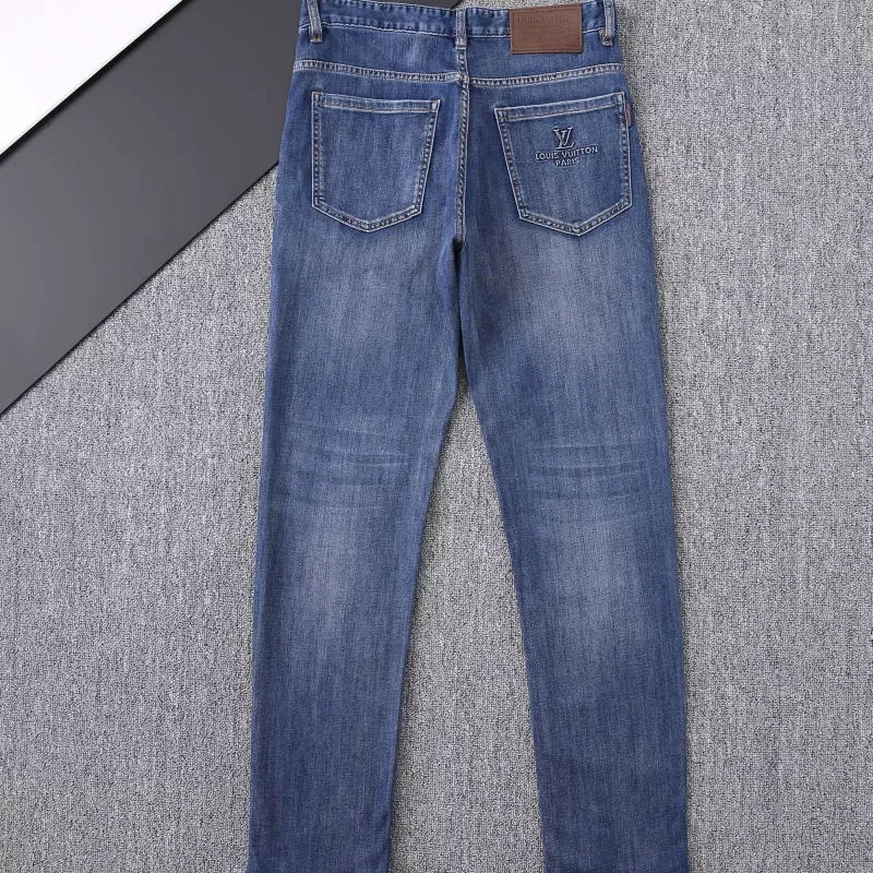 Sophisticated 198 Louis Vuitton LV Jeans For Men