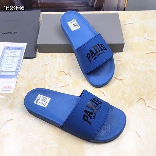 Sophisticated 1996 Balenciaga Slippers For Men